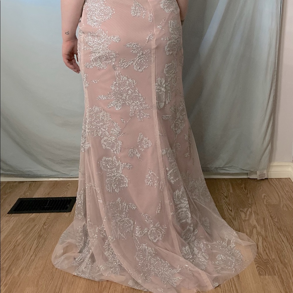 Glittered pink Hayley Paige bridesmaid dress 🎀 - Picture 8 of 11